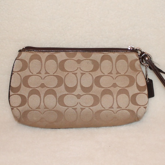 Coach Wallet/ Wristlet - Picture 2 of 6